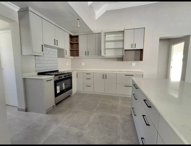 3 BEDROOM HOUSE FOR SALE IN SHELLEY POINT